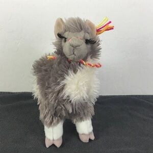 Douglas zephyr Liama 11 inches long eye lashes